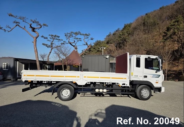  Hyundai / Mega Trucks Stock No. 20049